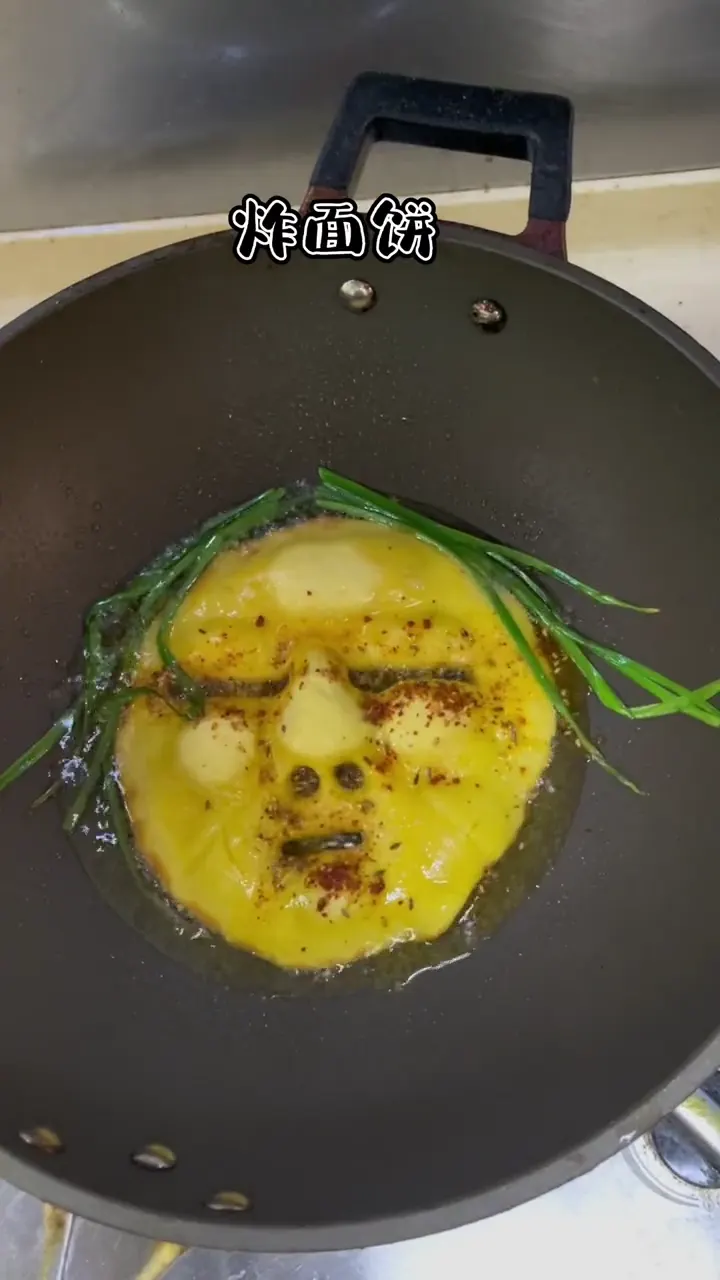 Short kitchen disaster clip showing a quick cooking fail that is pure comedy gold