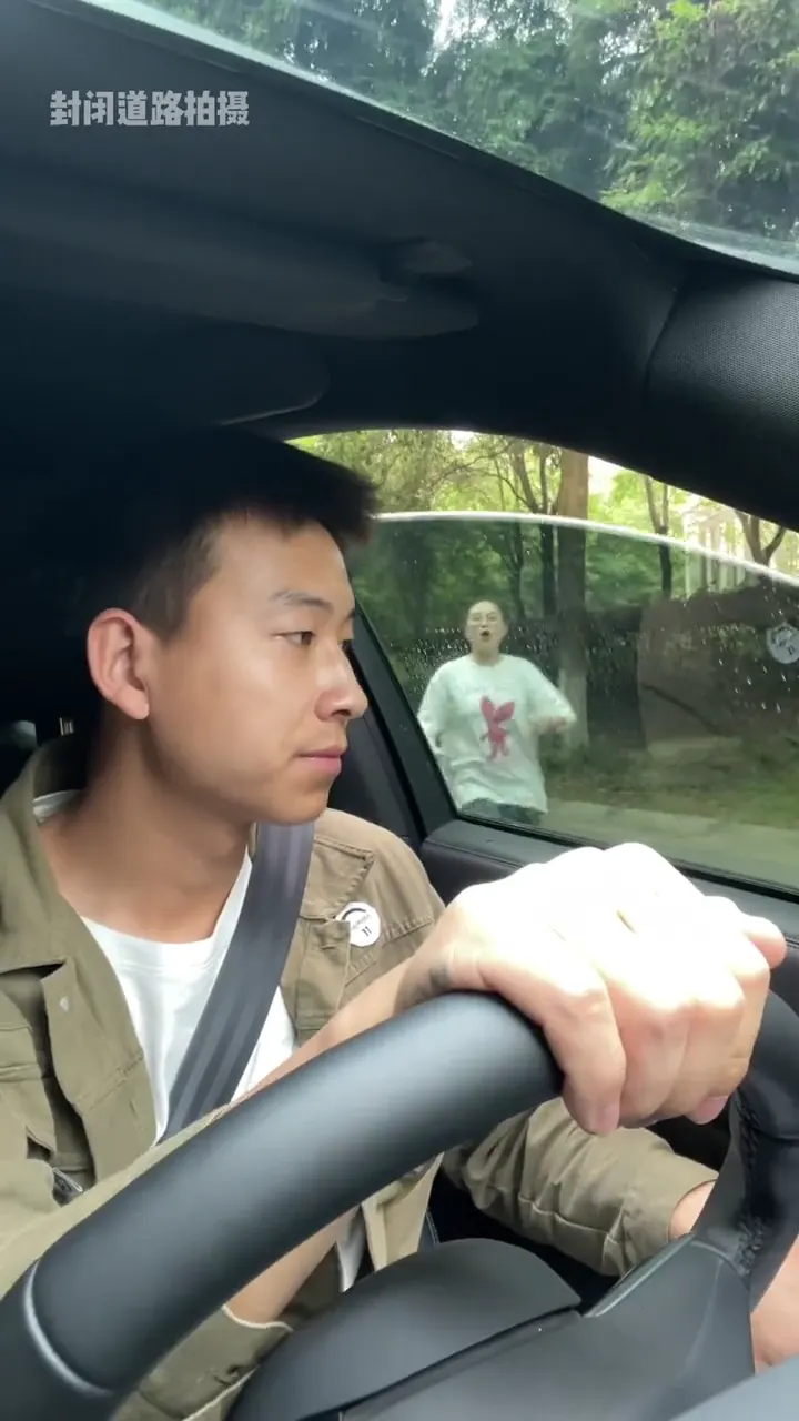Man showing hilariously stubborn pride in a funny moment that everyone can relate to